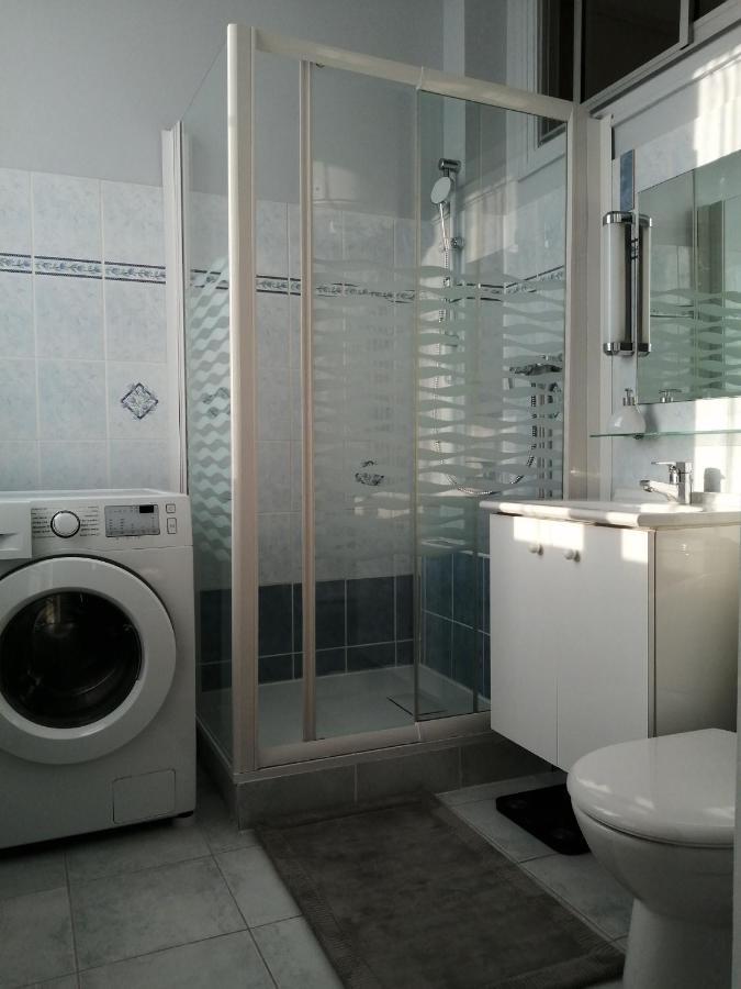 Vittel Spacieux 2 Pieces Renove - Confortable - Vue - 200 Metres Thermes מראה חיצוני תמונה